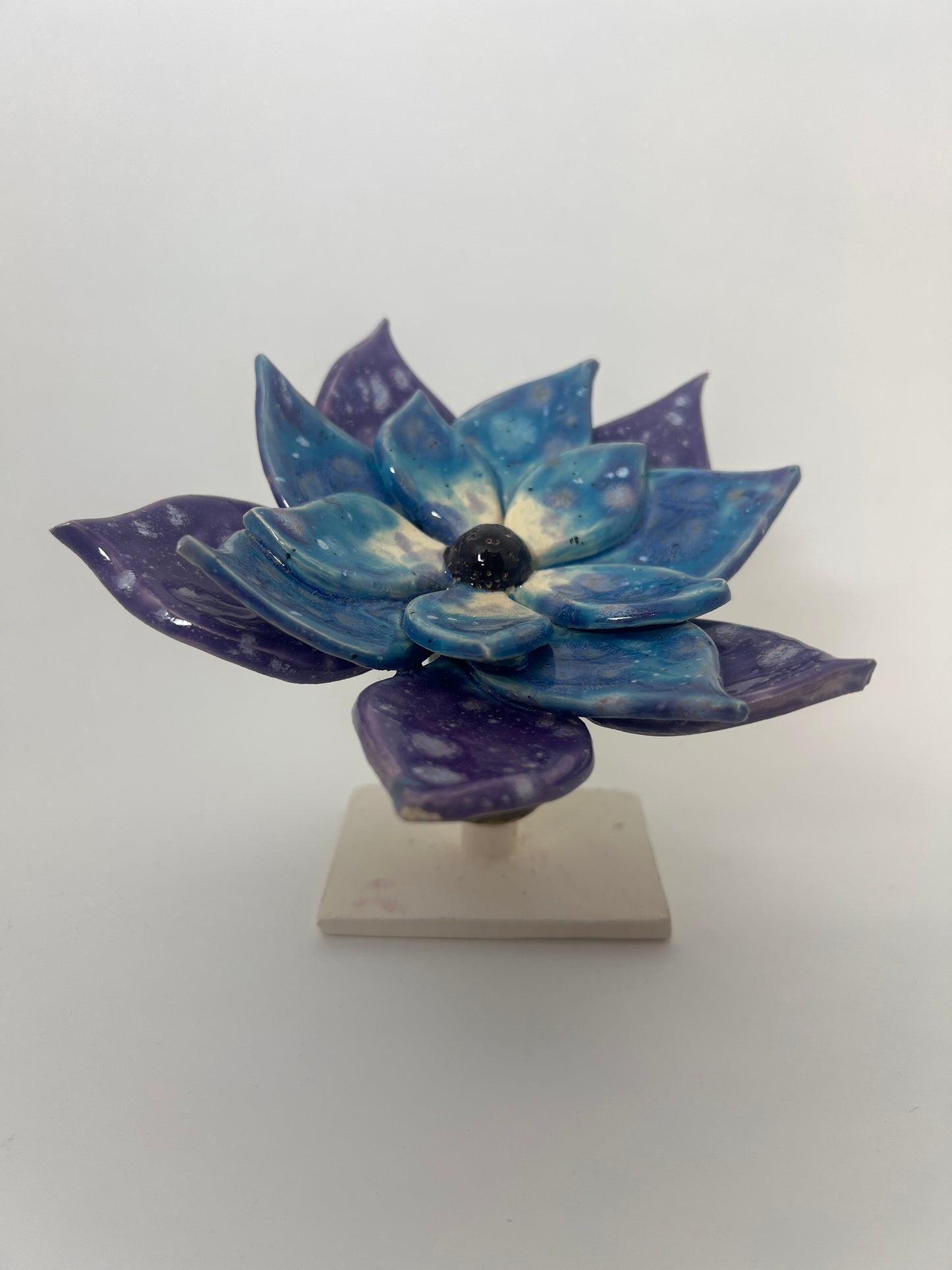 3 Tiered Blue & Lavender Speckled Flower - Garden Ornament